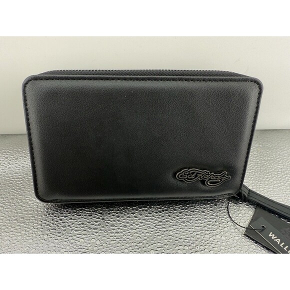 NWT Ed Hardy Bifold Zip Around Wristlet - Triple Hearts - Picture 3 of 4